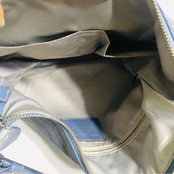 Coach women’s shoulder leather bag four pockets blue. 14”X 12” - Picture 5 of 9